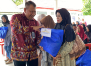 Kanwil Ditjenpas Kalteng Bagikan Paket Sembako Peringati Hari Kemerdekaan